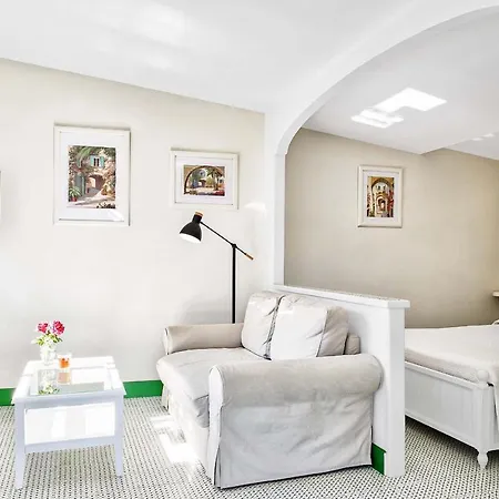 Dom wakacyjny La Dimora 3: Comfort, Garden And Pool *