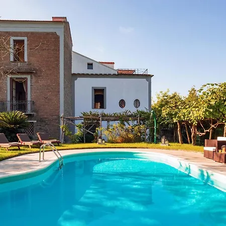 La Dimora 3: Comfort, Garden And Pool