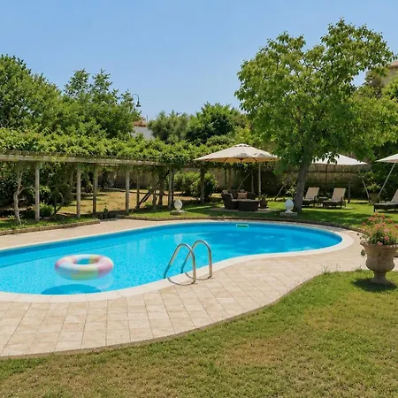 La Dimora 3: Comfort, Garden And Pool Hébergement de vacances Massa Lubrense