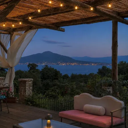 La Dimora 3: Comfort, Garden And Pool * Massa Lubrense